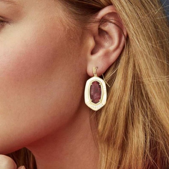 Kendra Scott Anna Drop Gold Bronze Veined Maroon Jade Earrings - Picture 8 of 8